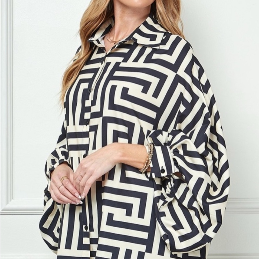 Alamia Black & Ivory Geometric Poet Long Sleeve Blouse, size Med - Picture 6 of 11